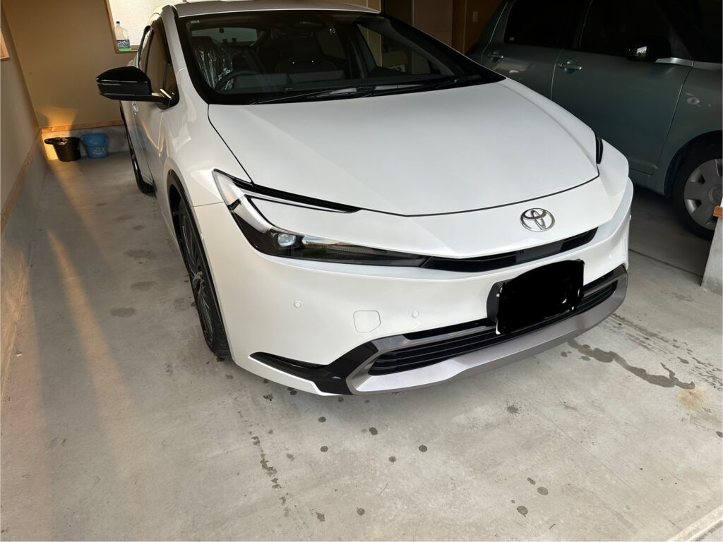 トヨタ　プリウス　4WD　Z　寒冷地