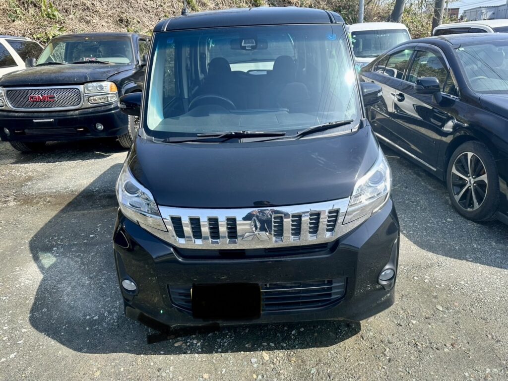 三菱　EKスペース　4WD　カスタムG